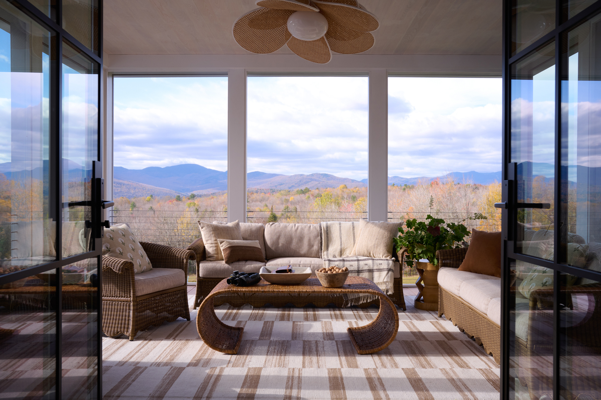 1_VT_Farmhouse_porch